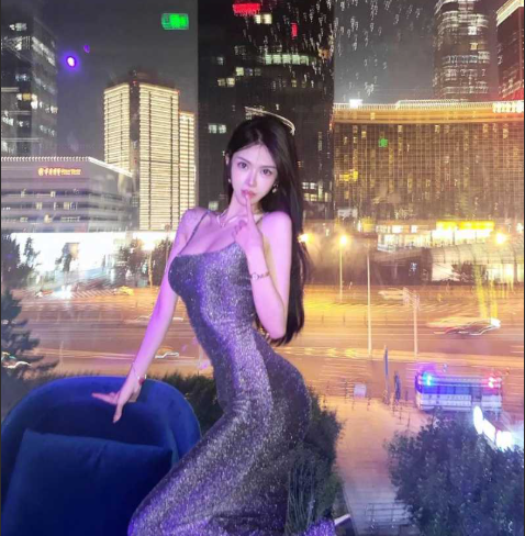 黄丽娜泄密背着男友被金主爆操1v200mb