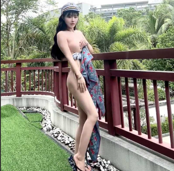 朱可儿三亚比基尼写真1v220mb