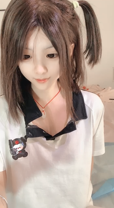 清纯萝莉尺度全开