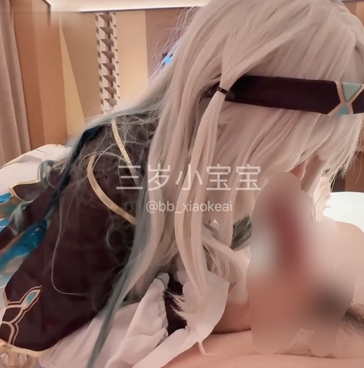 【三岁小宝宝】《乳交》11月18日作品 流萤老师的大奶弄我的头好舒服