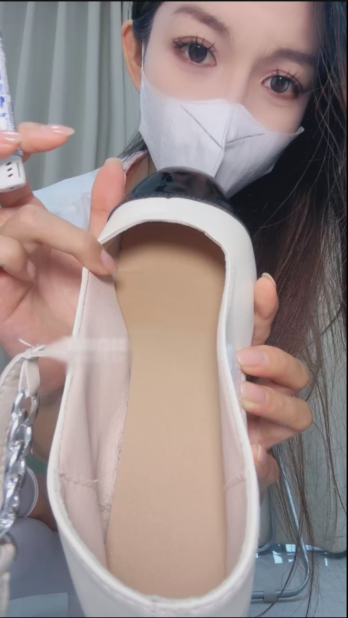 玩物直播于于鱼-251008 第一视角-戏耍憋流【1V】【323MB百度云】