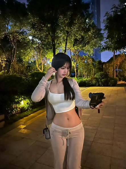 【微密圈】【最新更新】抖音高颜值甜美萝莉【喝多了想兔】，BBW身材，细腰肉腿，翘屁股~~铁粉/秘语空间截至11月9日合集【850M】