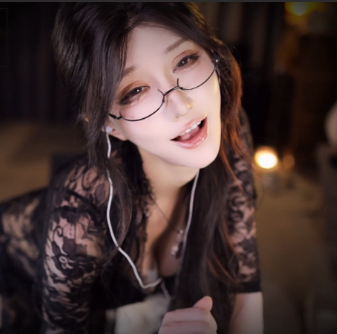 张爱玲剧情声控独居少妇深夜求调教1v700mb