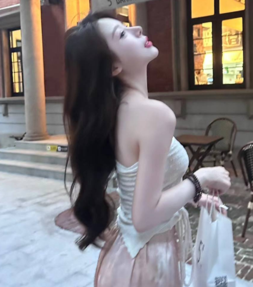 约啪大神-小怪兽E-约啪各种网红福利是视图（5P,14V,473M）-福利岛