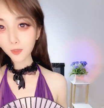 【玥玥】女神上帝视角道具自慰-福利岛