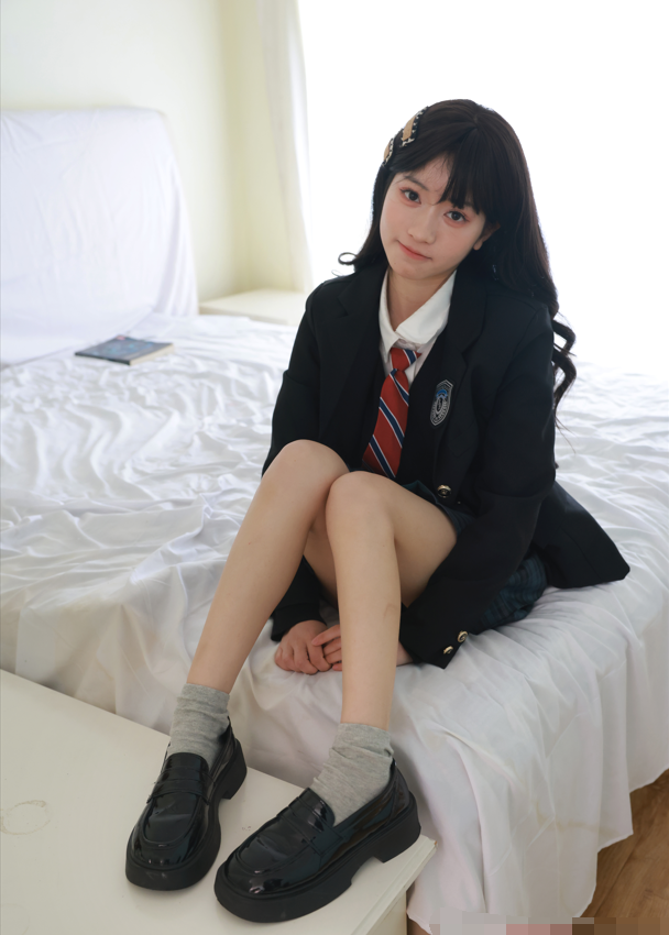 IMZSOCK爱美足 – 可心 – 私房超短裙棉袜裸足 【109P1V1.6G】-福利岛