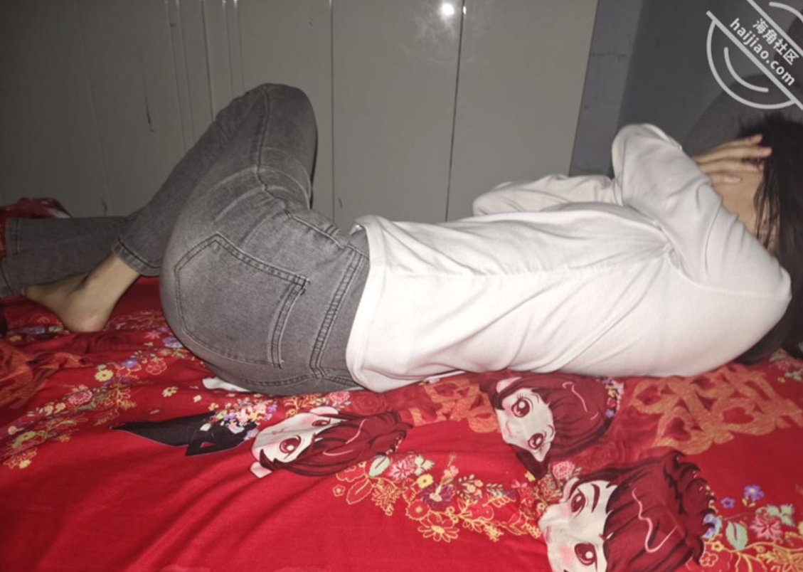 海神【打野王子】无套后入毛都没有长齐的超嫩学生妹简直太爽了528M-福利岛