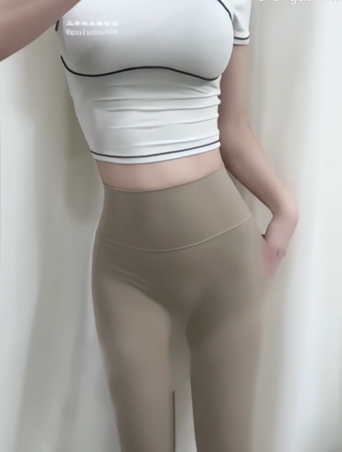 网红 铁煽娇妻/爱的噴泉 美乳美腿良家 自慰 足交 洗澡等 【14V575M】-福利岛