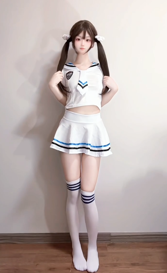 3430 极品清纯颜值少女『软酱』水手服裸舞紫薇,超高颜值反差少萝-福利岛