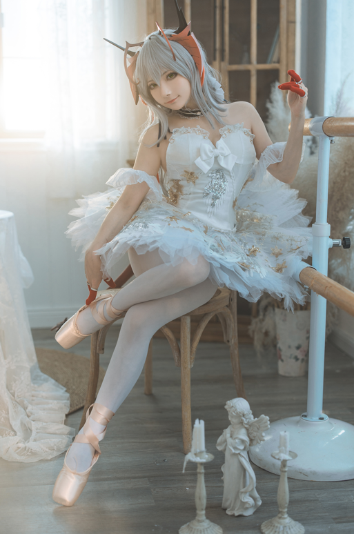 是三不是世w – 明日方舟 W 芭蕾 【27P 185MB】-福利岛