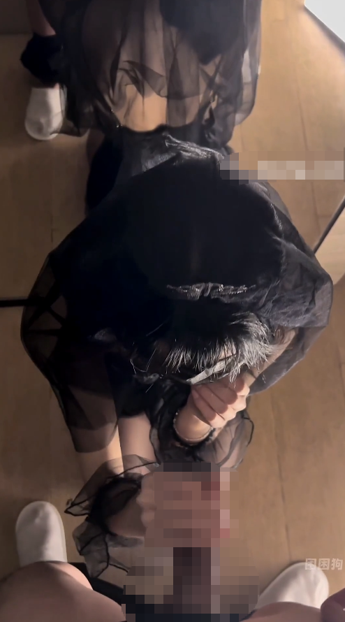 困困狗 黑丝情趣制服对镜后入 【1V 724MB】-福利岛