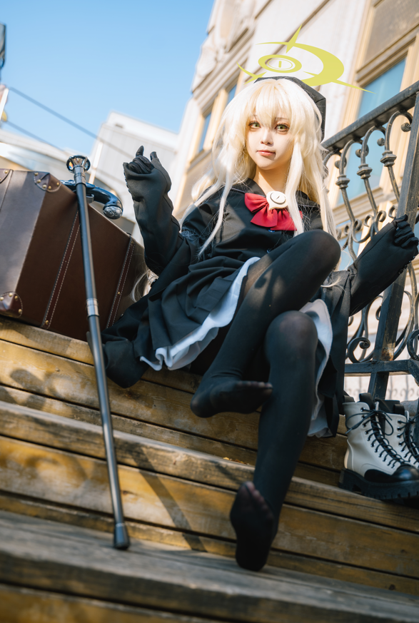 【足控福利】矢量鱼 – 笑面教授 【37P 548MB】-福利岛