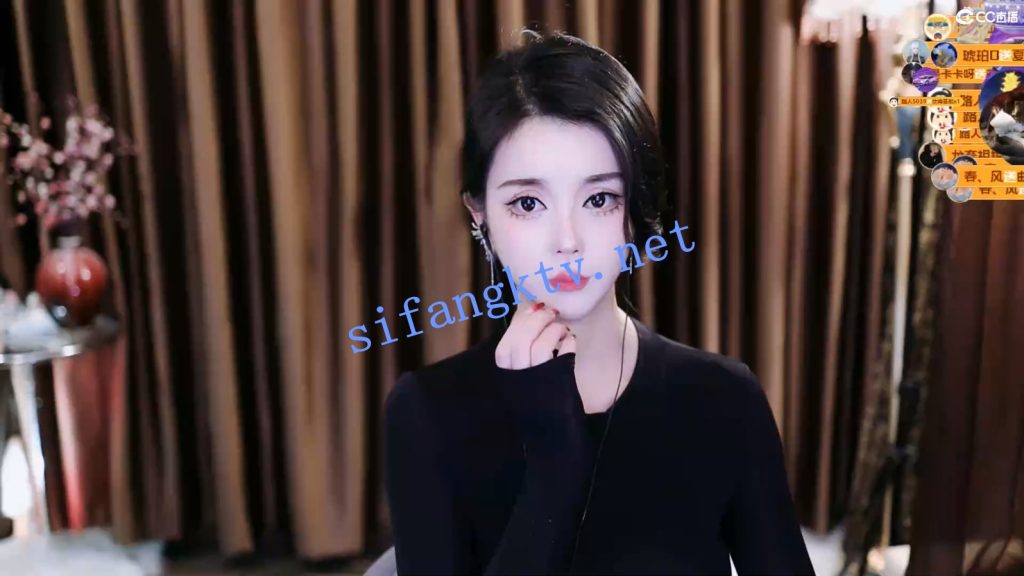 【网易CC直播】温凉 直播事故 下播转场换衣服露点【1V】【61.9M】