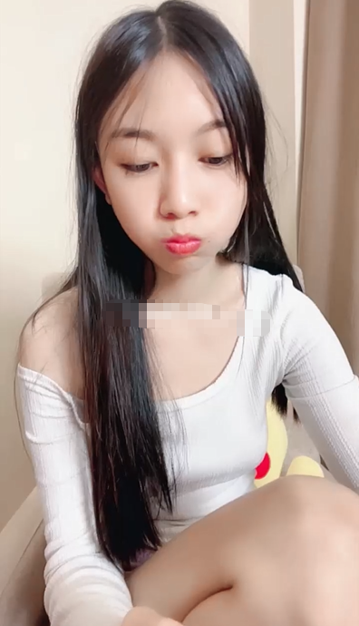 3660 新人,19岁四川小美女,【萱妹妹】,清纯反差,闺房中大尺度自慰,黑丝美腿,小穴白浆直流,呻吟声销魂!-福利岛