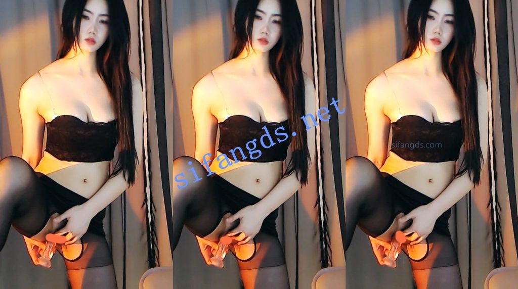 【CC】鱼摆摆！颜值美胸主播裸舞自慰【4V】【743M】 预览图 6