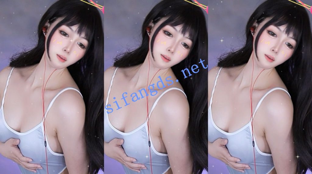 CC 芋圆西米露 高颜巨乳 无罩半裸裸舞 抖胸舞等【1V】【253M】 预览图 3