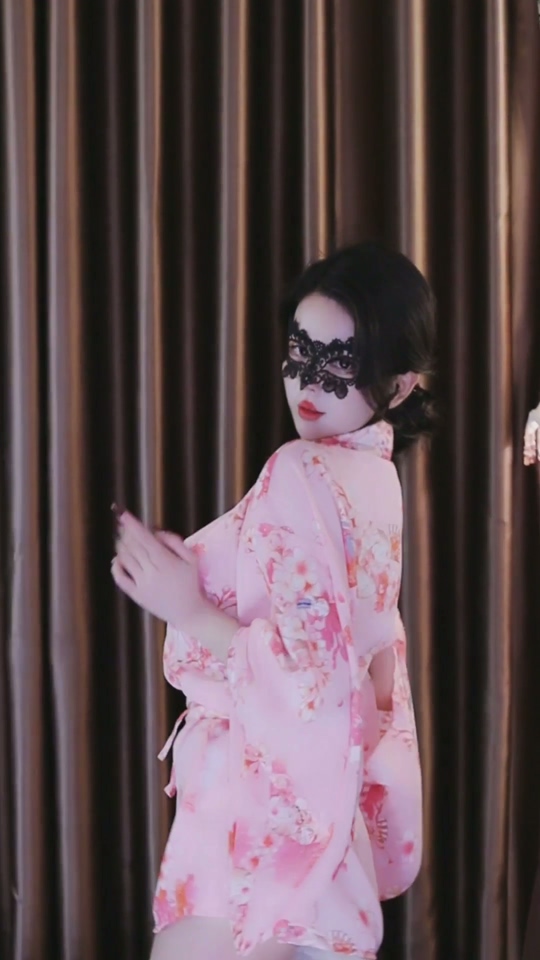 网易cc温凉付费无水定制裸舞收藏版【4V】【1.49G】 预览图 9