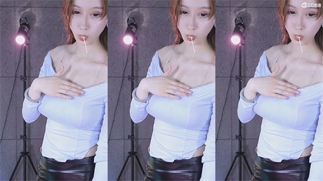 ❣️推荐❣️网易CC骚主播【静静妹妹】裸舞诱惑，跳舞赚不到钱下海做母狗，被大哥颜射，憋了多久射这么多【15V】【4.1G】 预览图 16