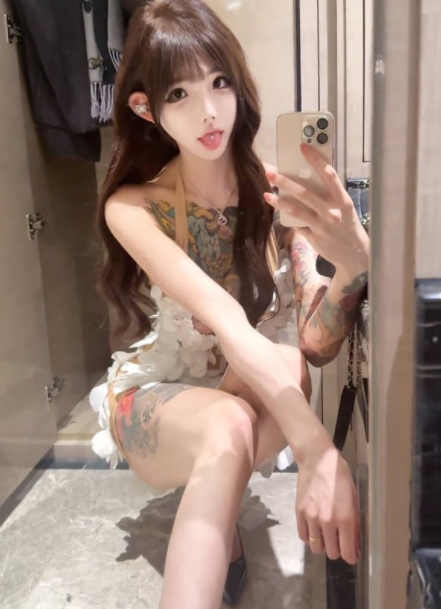 抖音极品188符文网红女神-mo你别哭-新约啪福利(2P,6V,344M)-福利岛