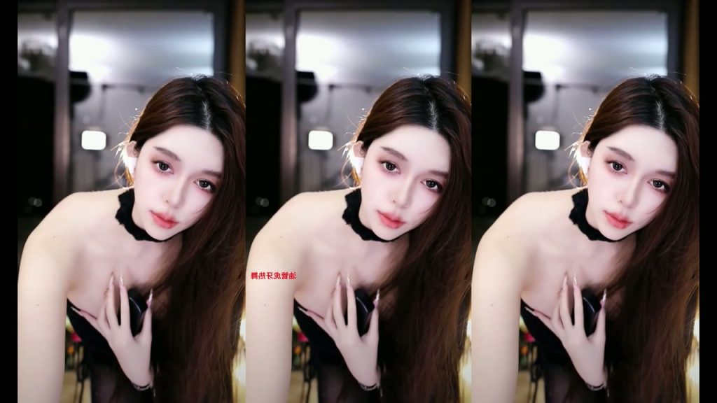 虎牙 石瑶付费定制 性感御姐 影子裸舞【2V】【460M】 预览图 2