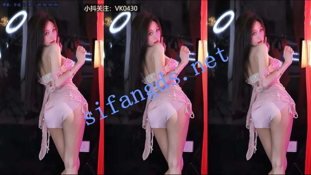 【虎牙】VIKI，11月最新擦边大开精选13V，4K高清【13V】【1.4G】 预览图 17