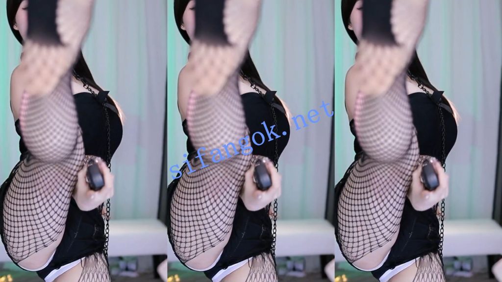 【虎牙赛事】百变主题日 朦胧派对 漏毛漏阴唇太残暴【16V】【4.3G】 预览图 9