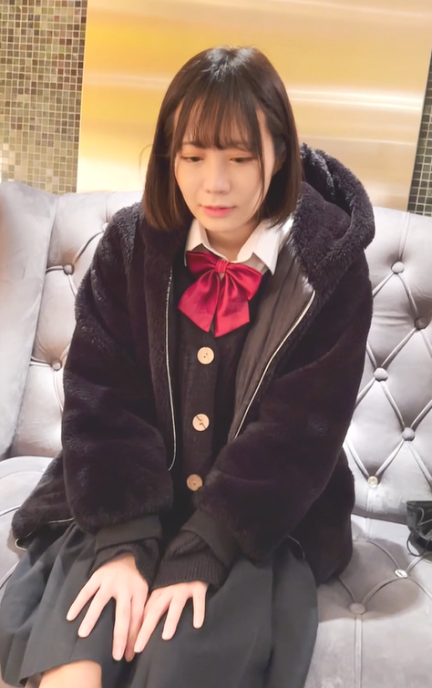 制服女孩一部 预览图 3