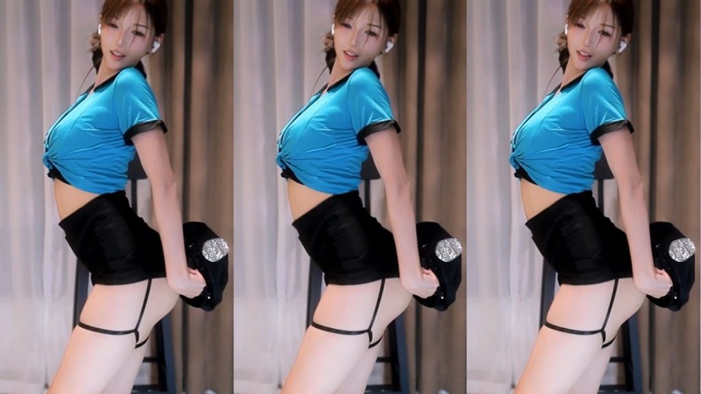 【虎牙今日赛事】百变主题日 职业COS漏内诱惑【18V】【3.36G】 预览图 9