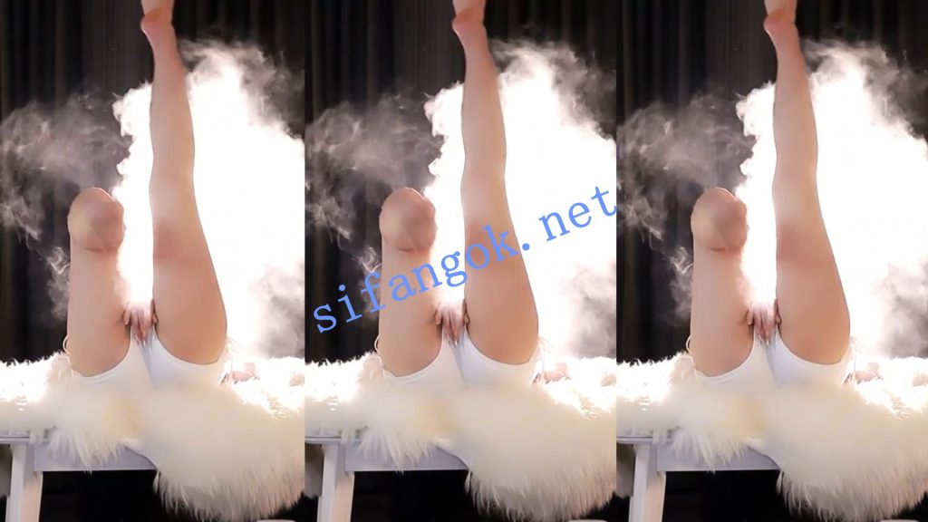 【虎牙今日赛事】办公日极致诱惑 OL女秘书大赛【15V】【1.05G】 预览图 28