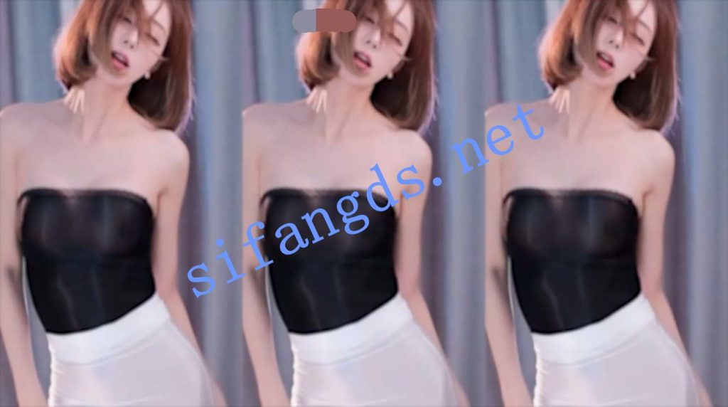 CC 胡椒-40 露脸露点 裸舞脱衣舞 抖胸抖臀骚舞【2V】【335M】 预览图 12