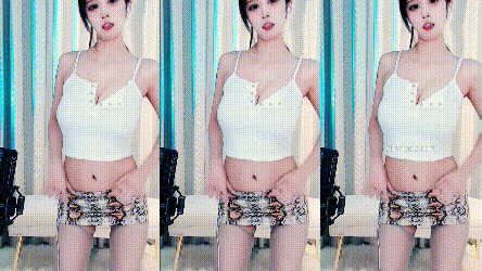 【网易CC】泷泷 收费群真空漏内骚舞【4V】【458M】 预览图 3