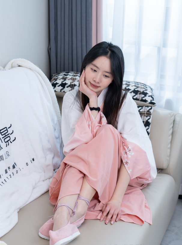 甜予摄影 – 知知 – 白棉袜 裸足美腿 【148P1V1.89G】-福利岛