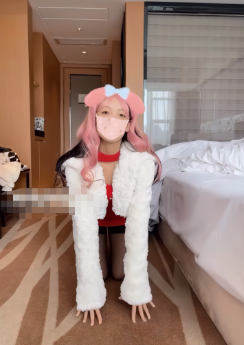 【鸡蛋饼】被玩坏的极品萝莉-福利岛