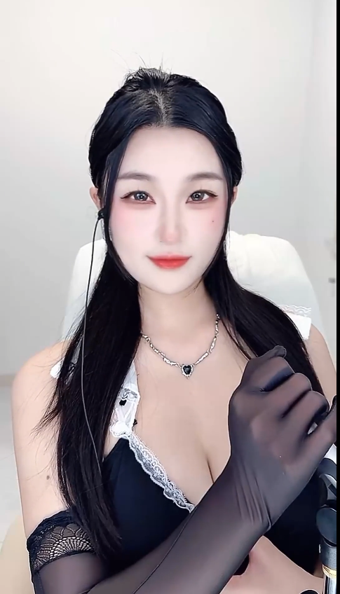 涩涩桃儿 修女 1V245M百度盘-福利岛