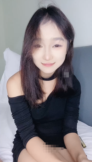 【悦悦】青春嫩妹母狗姐妹双飞 预览图 1