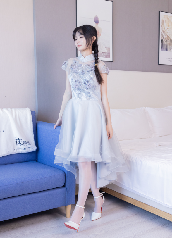 袜啵啵 – 甜甜圈 – 可爱白丝纱裙美腿 【140P1V1.54G】 预览图 3