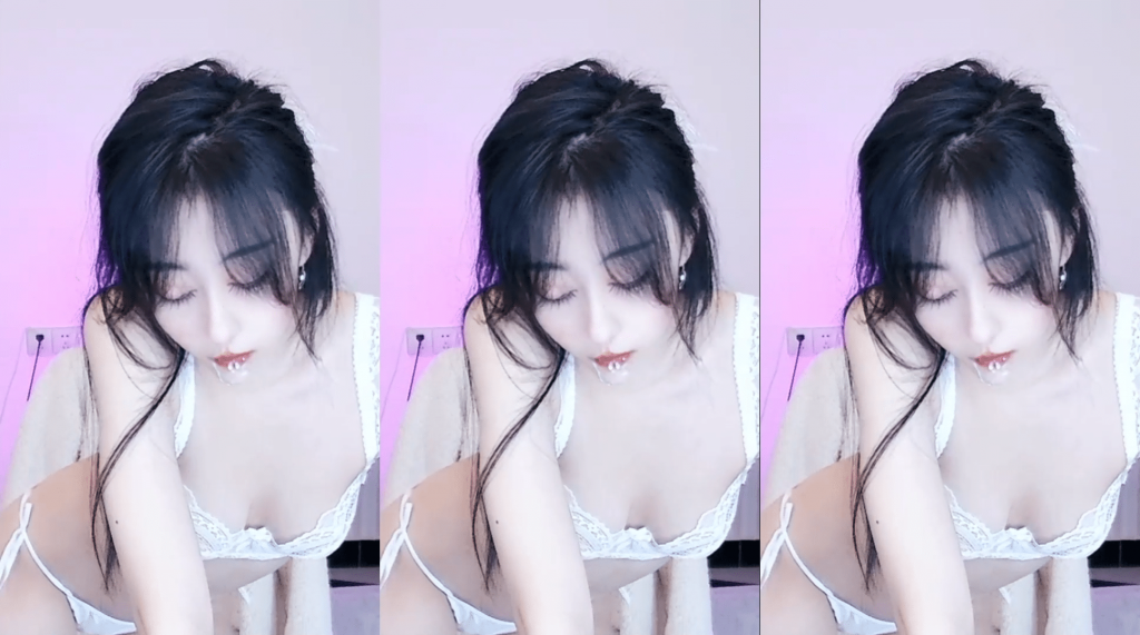 【网易CC 星也】丁字美臀开腿一字马【1V】【730M】 预览图 1