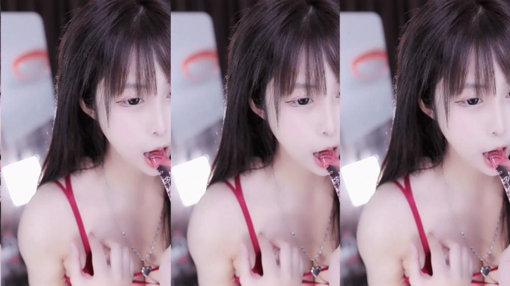 【网易CC 深田老师】吊带丁字道具 【1V】【252M】 预览图 1