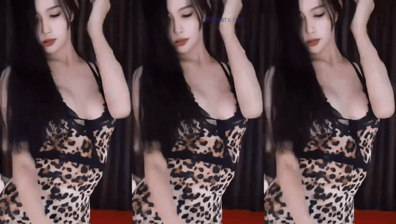 【无水版】虎牙 长腿兮兮!万元定制透视裸舞脸点同框（5V）首发【5V】【1.21G】 预览图 1