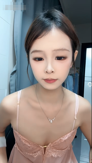 反差少女【妈妈886】极品校花下海 真是美到极致 外表清纯超淫少女 美腿翘臀美脚天天要被炮友内射-福利岛