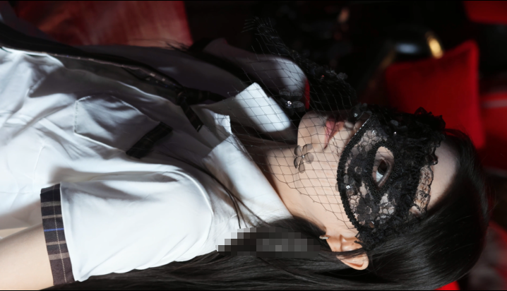 高颜值女大生校服私房 预览图 3