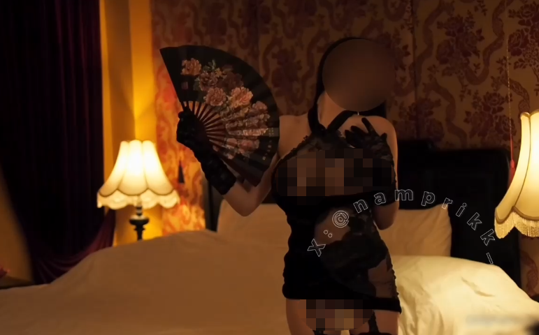 丰乳肥臀福利姬【npxvip】蕾丝战袍_超会喷水_肛塞_鞭打_超大自慰棒玩弄淫穴_爽到喷水-福利岛