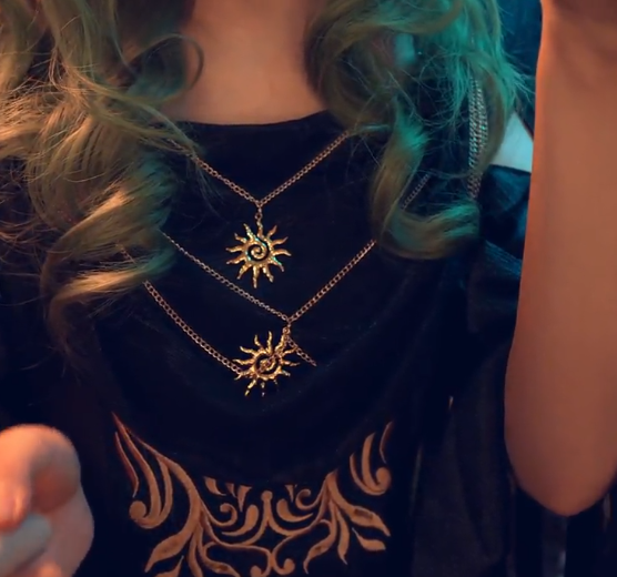 梵拉_来自异域巫女的灵气疗愈_冥想引导轻语手势催眠净化暗能量摇铃草药配制研磨声梳头_颂钵_情景助眠 1V624M百度盘-福利岛