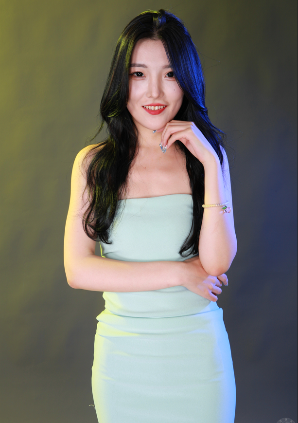 日月俱乐部 小沫 官方水印私拍 【267P3.15G】 预览图 2