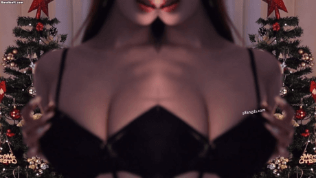 【斗鱼 小悦光】性感三角热裤 内衣 胸抹油抖奶 抖臀骚舞【2V】【440M】 预览图 9