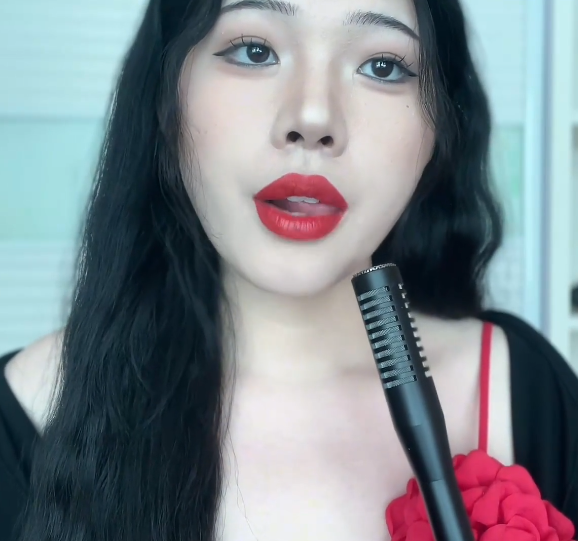 梨落 露脸舔屏 1V218M百度盘-福利岛