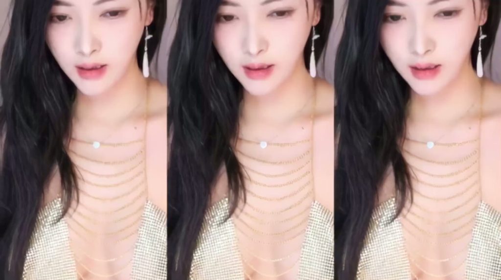 斗鱼月薇薇无水定制裸舞收藏版【3V】【1.46G】 预览图 7