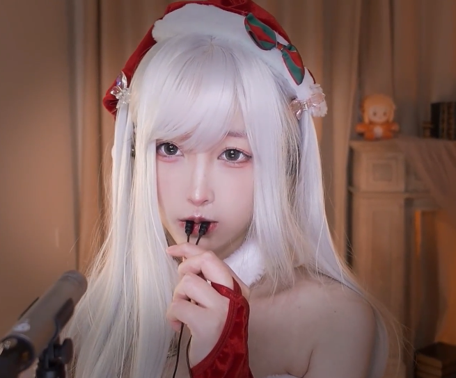 二呆啾 圣诞小蜜蜂麦 1V696M百度盘-福利岛