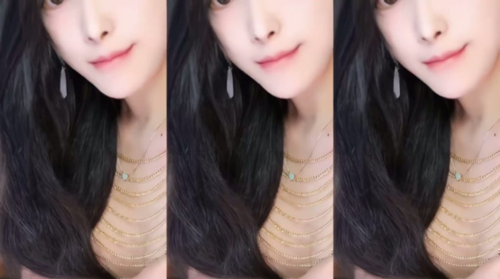 斗鱼月薇薇无水定制裸舞收藏版【3V】【1.46G】 预览图 6