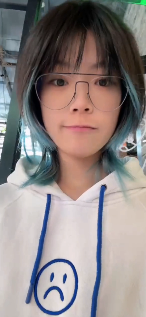 未知高颜值福利姬 户外露出合集 第三弹 【20V 2.67GB】-福利岛